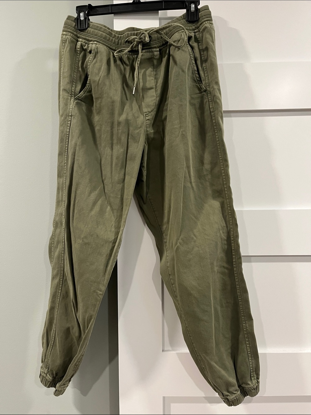 Women’s Gap Olive Green Drawstring Jogger Pants